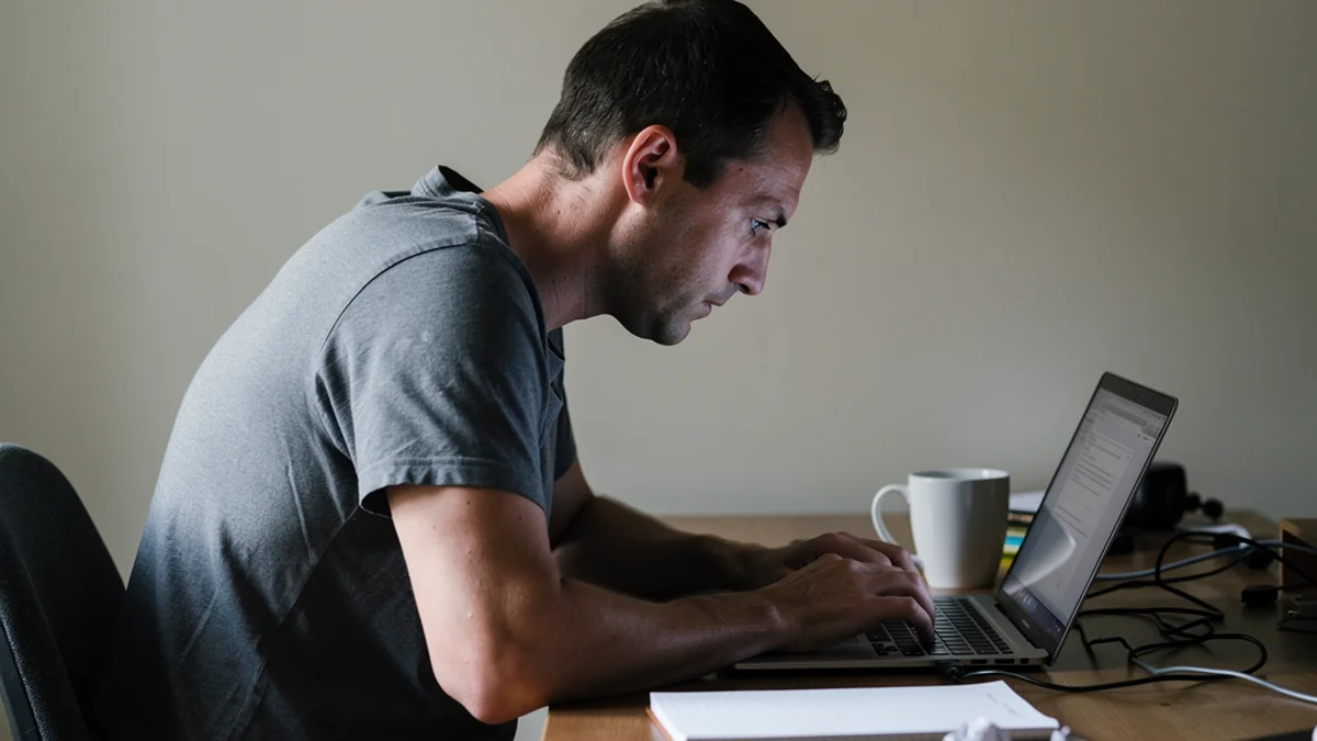 Dowager's Hump From Sitting: Early Signs and How to Reverse It